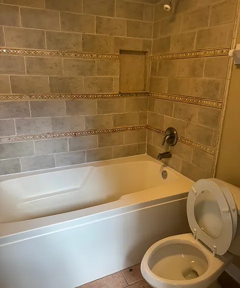 2724 W Lunt Ave #1N — Photo 2