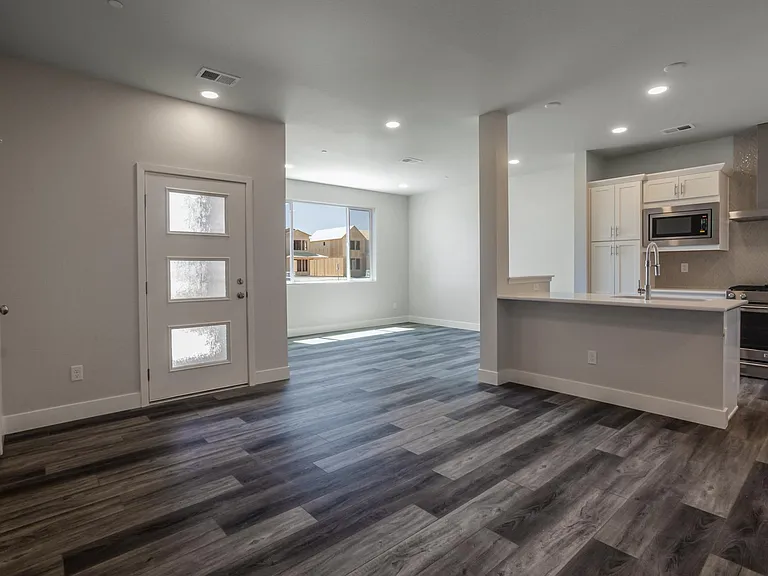 5748 Stone Fly Dr — Photo 19
