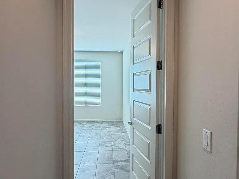 8529 S 67th Dr — Photo 31