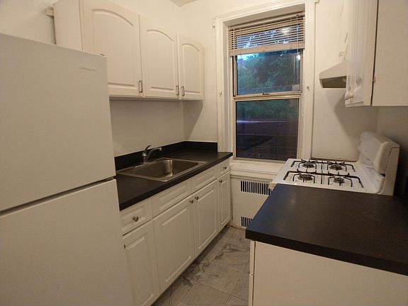 4th image of 8210 19th Ave APT C1
