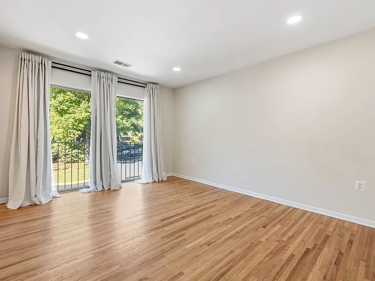 10841 Deborah Dr — Photo 4