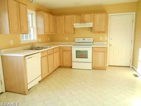 5th image of 5319 Fairpines Ln