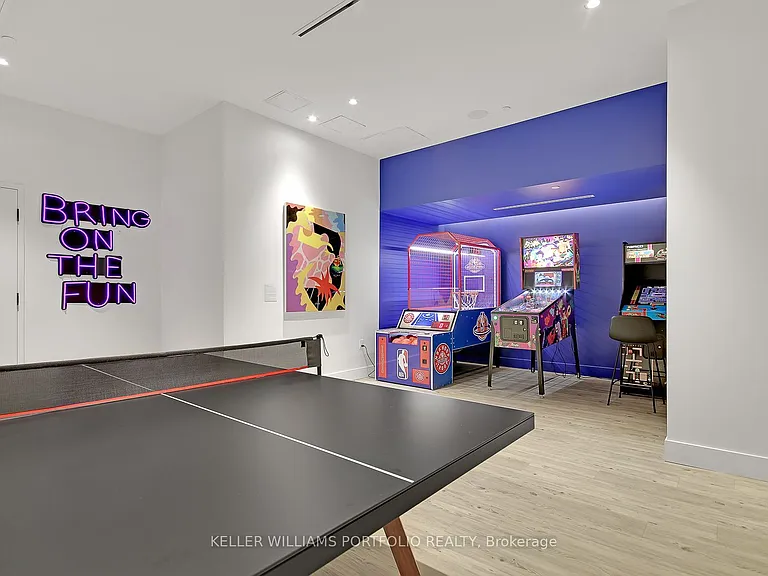 130 River St #1302 — Photo 40