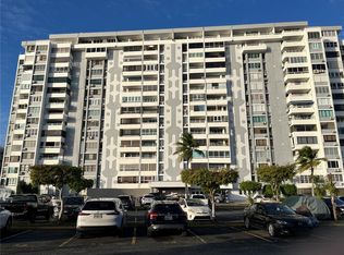 3 Avenue Laguna #10D, Carolina, PR 00979