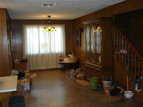5th image of 1529 E Farrall Ave