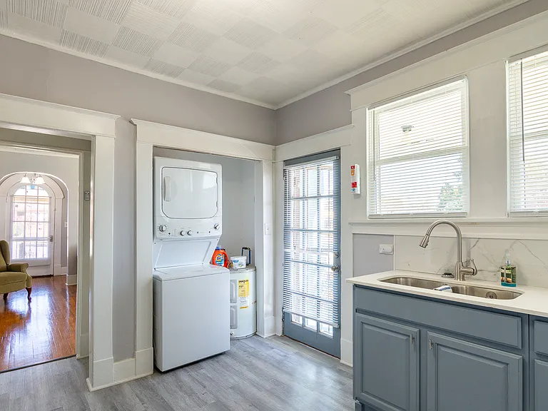 1812 Central Ave — Photo 11