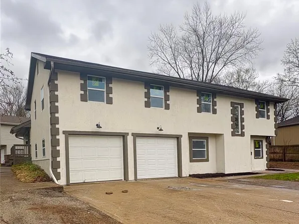 1301 Ada St, Kearney, MO 64060