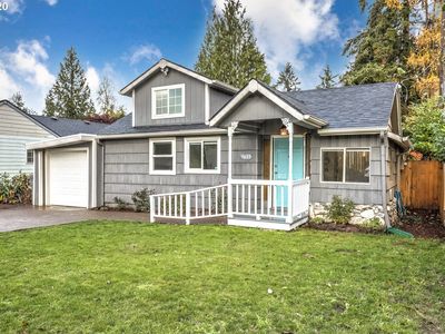 7633 SE Glenwood St, Portland, OR, 97206