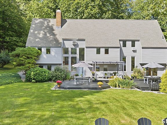 2nd image of 106 Hunt Road