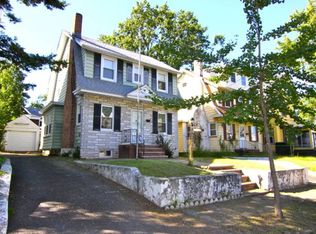 902 Lake St, Newark, NJ 07104