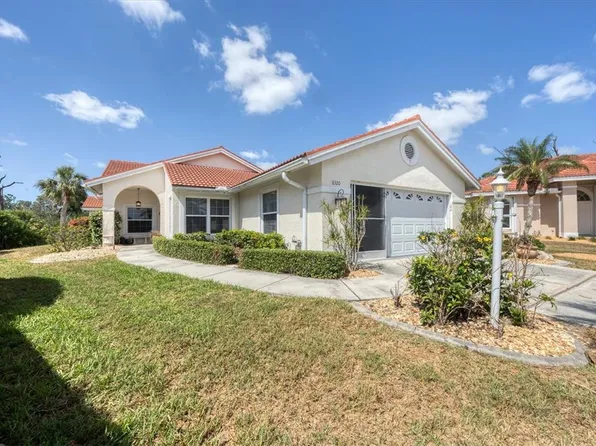 8320 Creekview Ln, Englewood, FL 34224