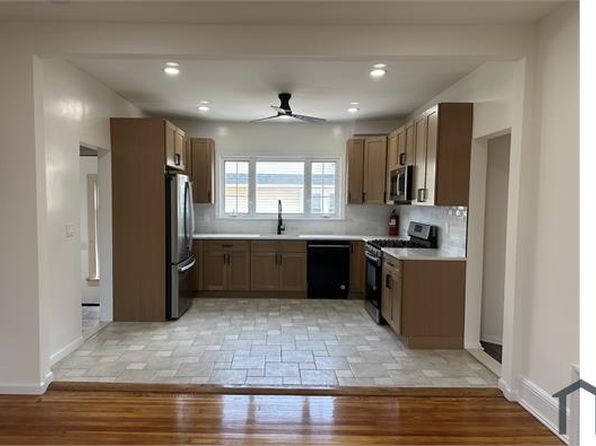 19 1st St Floor 2