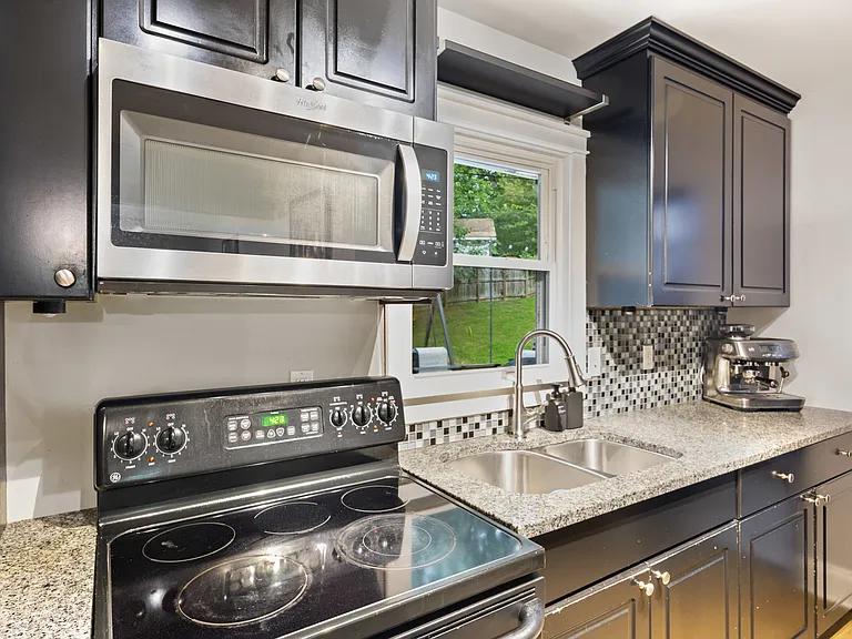 70 Driskell Ave SW — Photo 4