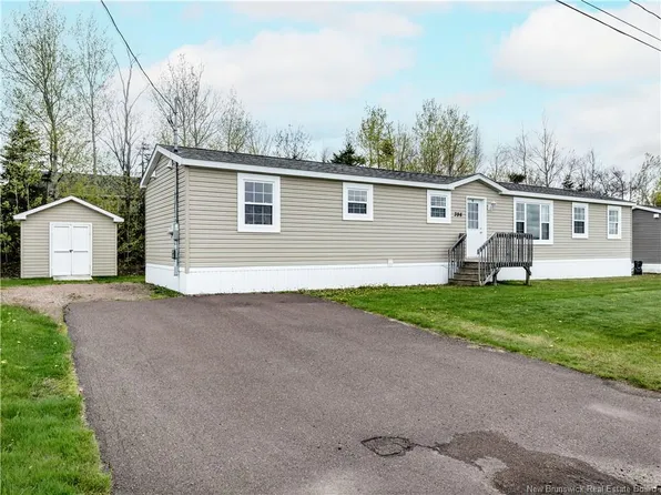 396 Nepisiguit Dr, Dieppe, NB E1A 0P6