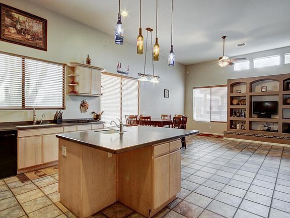 Kitchen Light and Bright