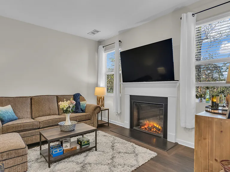 62 Chastain Cir — Photo 11
