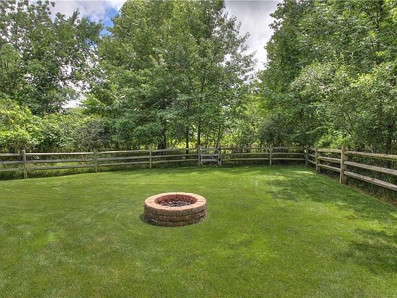 4th image of 4406 Stoneledge Dr