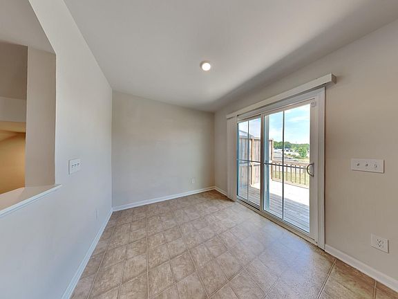 3rd image of 100 Coldwater Creek Ct