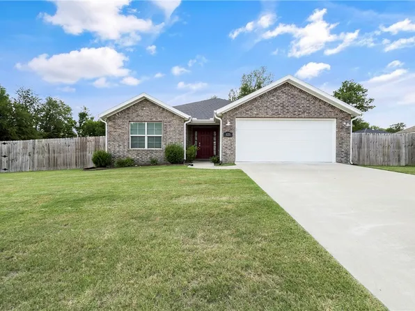 123 Alexandra Loop, Elkins, AR 72727