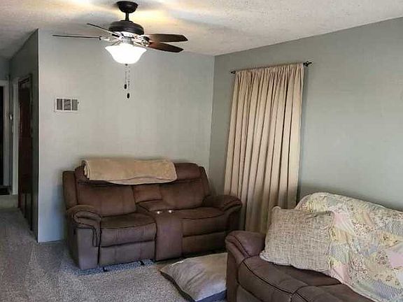 2nd image of 1308 Henning Ave
