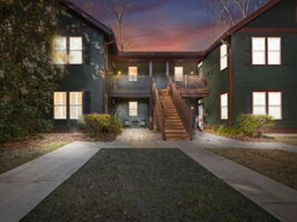 5559 Colonial Chatsworth Cir, North Charleston, SC 29418