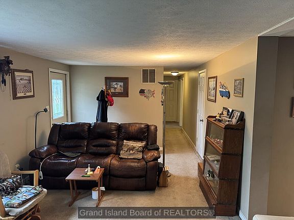 3rd image of 307 E Twelfth Wood Riv NE