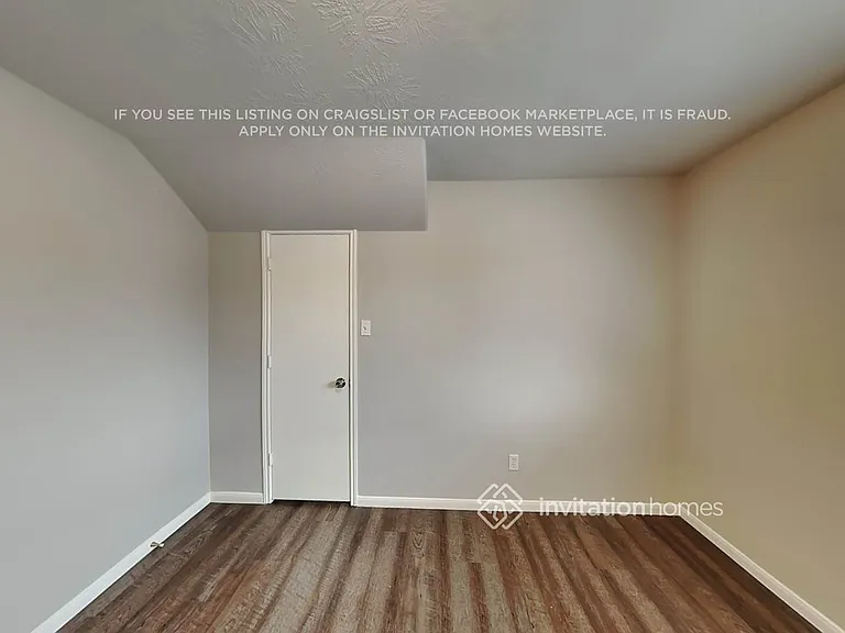11223 Country Club Green Dr — Photo 14