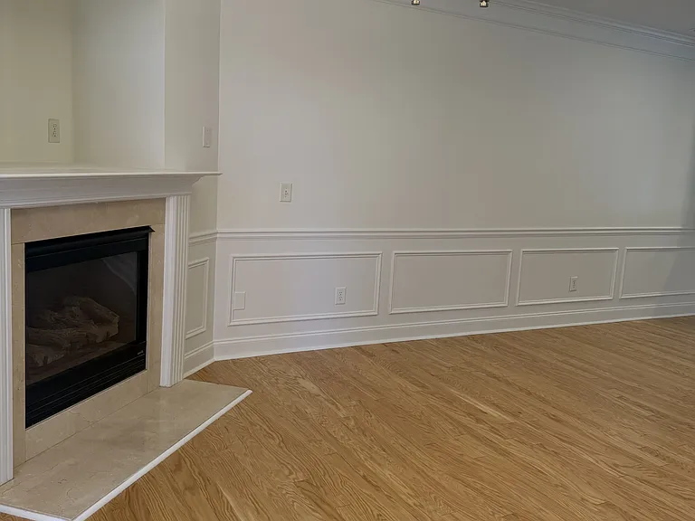 209 16th St NW #1-8 — Photo 8