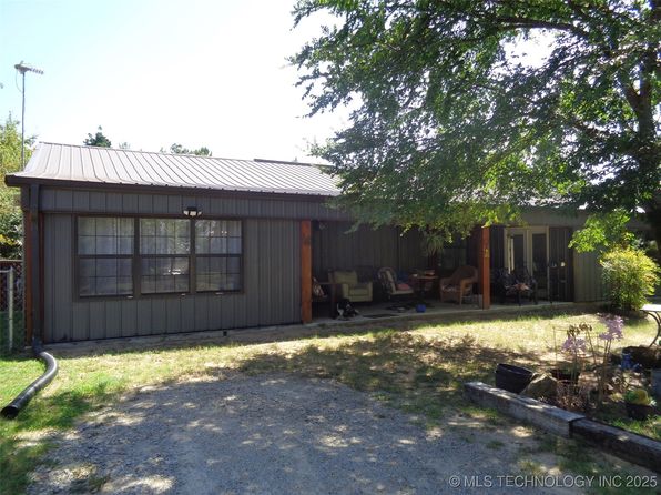326 Scroggins Rd, Eufaula, OK 74432