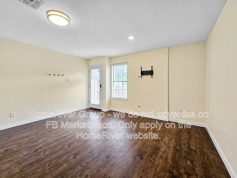 7401 Kingswood Cir — Photo 9