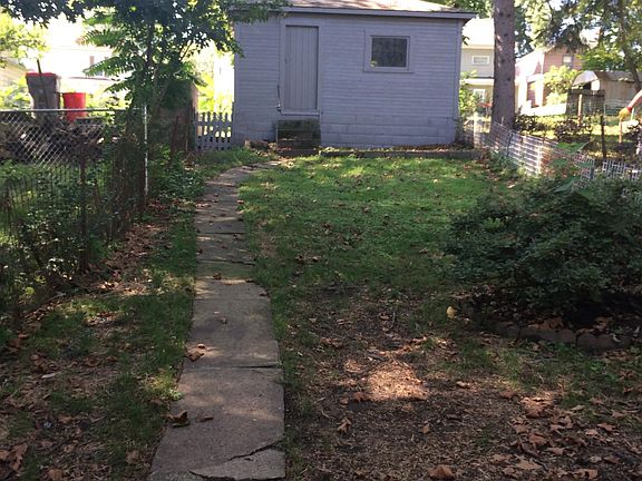 3rd image of 2907 4th Ave