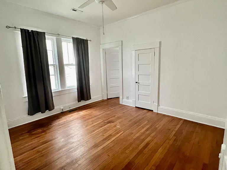 314 N Harvey St — Photo 11