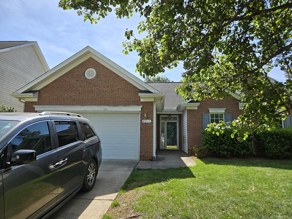 Building Photo - 4817 Pine Glen Ct