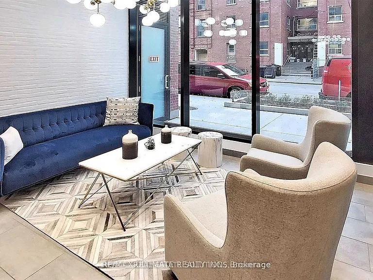 246 Logan Ave #425 — Photo 12