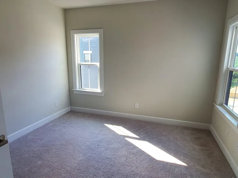 141 Laurel Place Ln — Photo 7