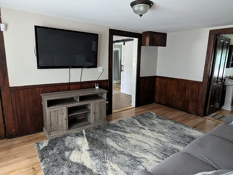 18 Wentworth Ave — Photo 10