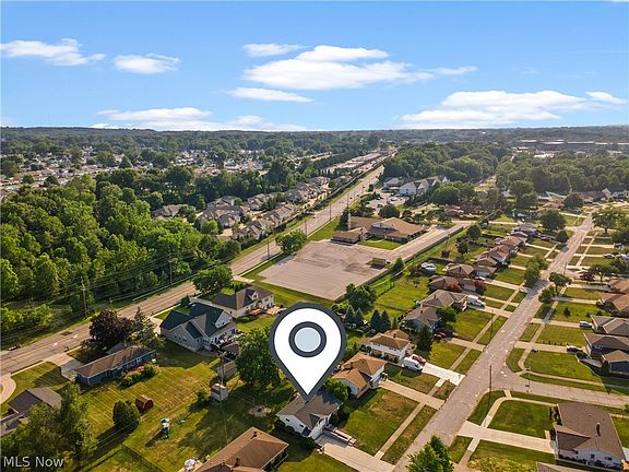 5th image of 906 Long Ridge Dr