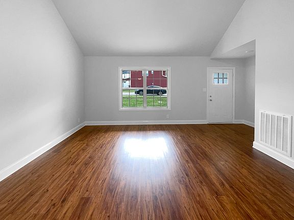 3rd image of 2988 Gibbs Ln