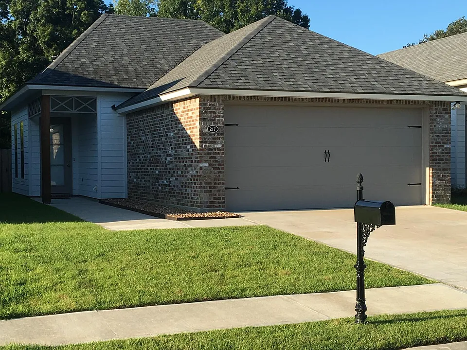 233 Twin Meadow Ln
