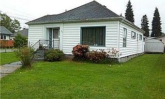2nd image of 749 Ferry St