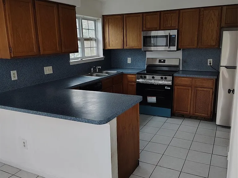 10331 Rancho Bernardo Ln — Photo 12