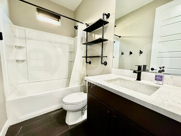687 W Flintlock Way — Photo 21