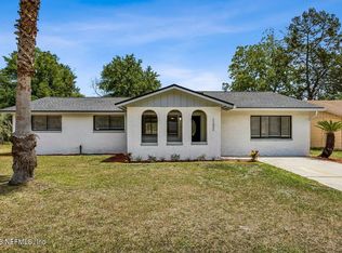 11055 Bacall Rd W, Jacksonville, FL 32218
