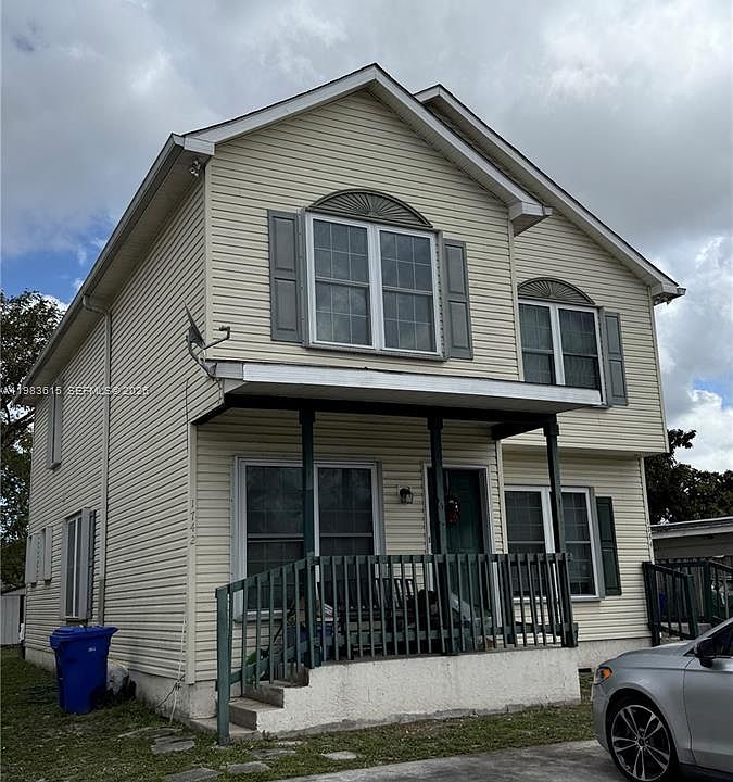 1st image of 1738 SW 44th Ter