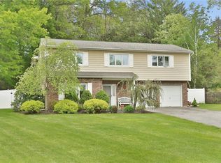 17 Paul Ct, Tappan, NY 10983