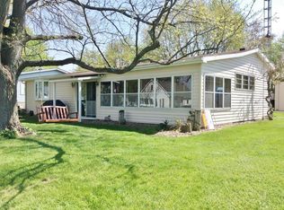 690 Circle View Dr, Coldwater, MI 49036