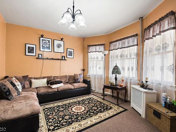 3rd image of 50 Cleveland St #2