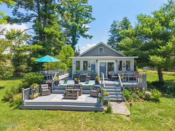 121 MacGathan Road, Broadalbin, NY 12025