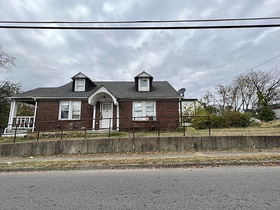 5th image of 372 Glenrose Ave