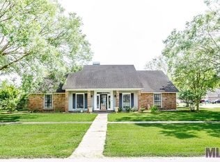1916 W George St, Zachary, LA 70791